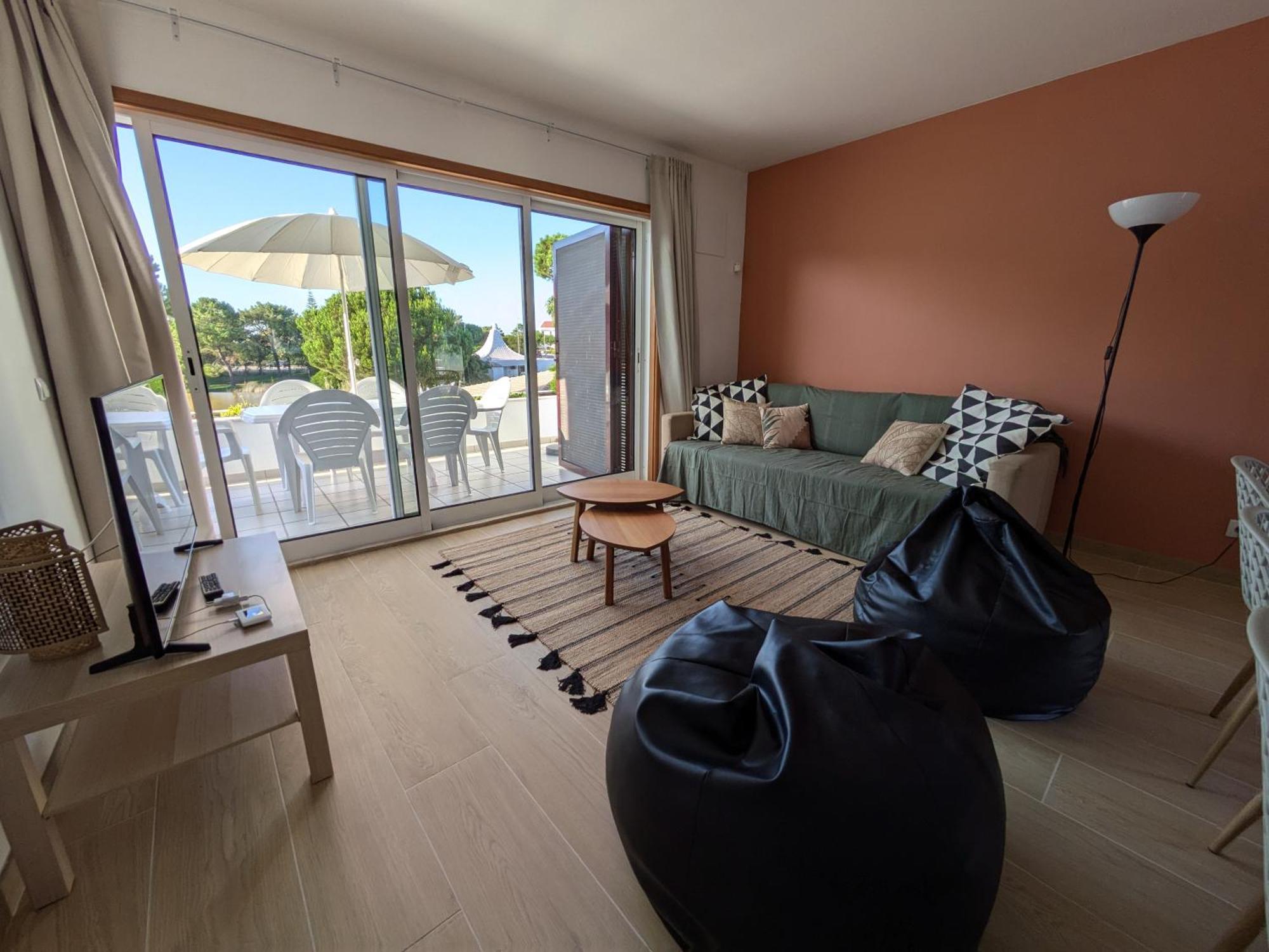Private Lake Condo Apartment - Tróia Extérieur photo